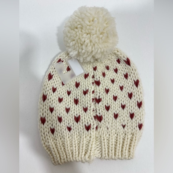 NWT lauren Conrad women’s knitted hat heart print pump beanie - Picture 3 of 3